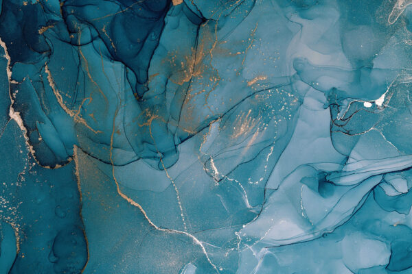 Azure currents with silvery traces. Azure currents with silvery traces.
