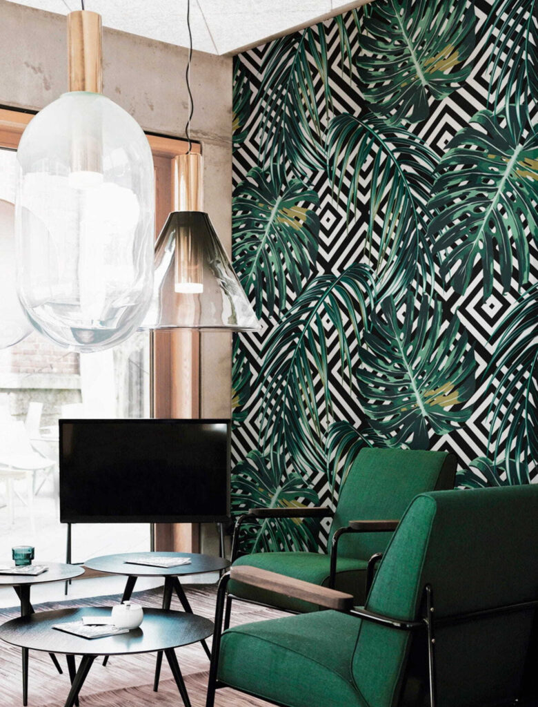 u79688pig1 780x1024 - Pattern of leaves on a black and white background - tegory