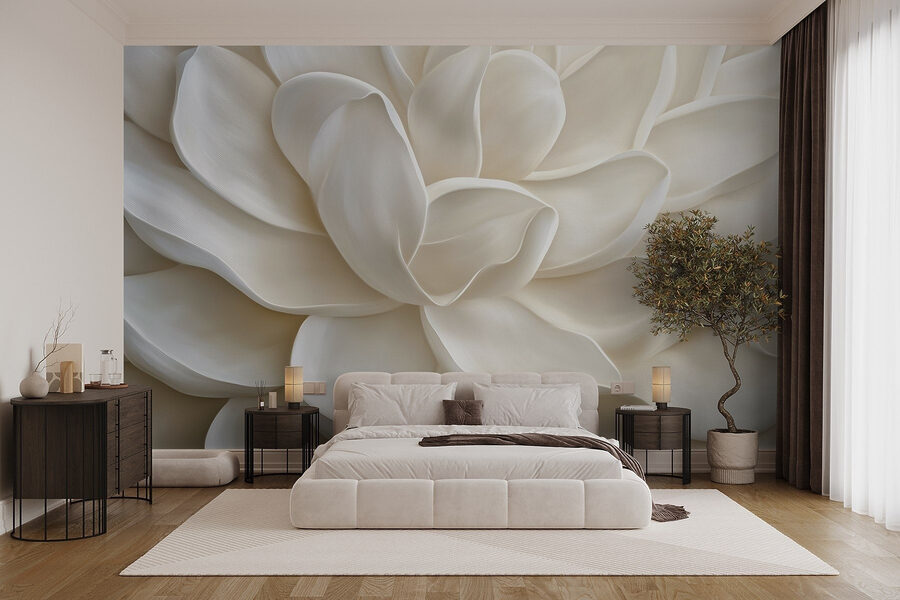 Soft petals in gentle layers