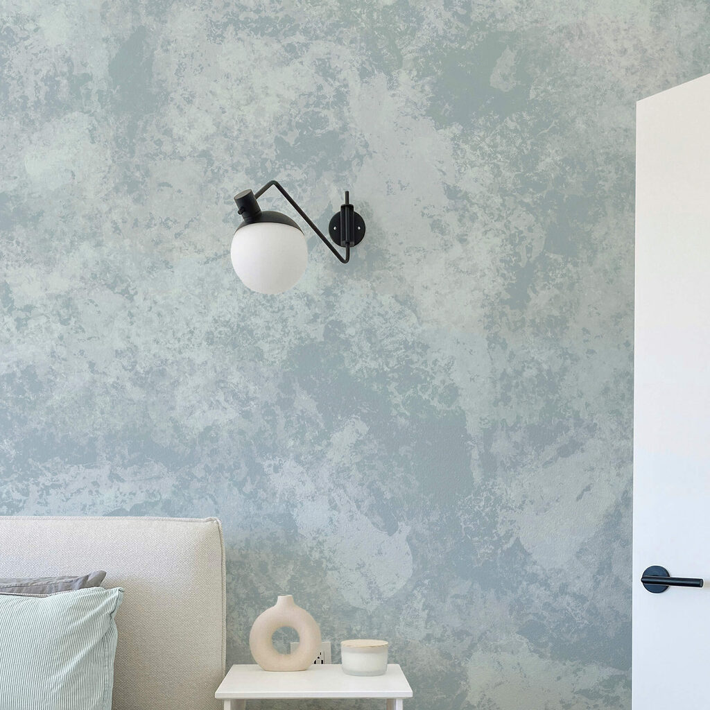 Soft and soothing blue tones blend