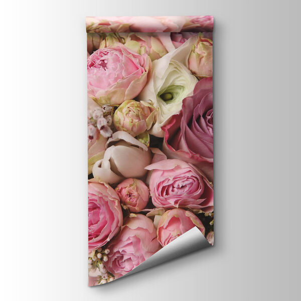 Bouquet of pink and white roses