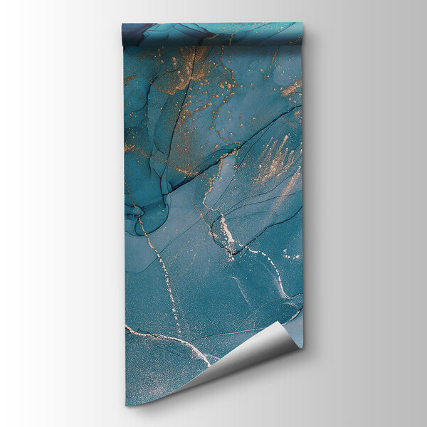 Azure currents with silvery traces