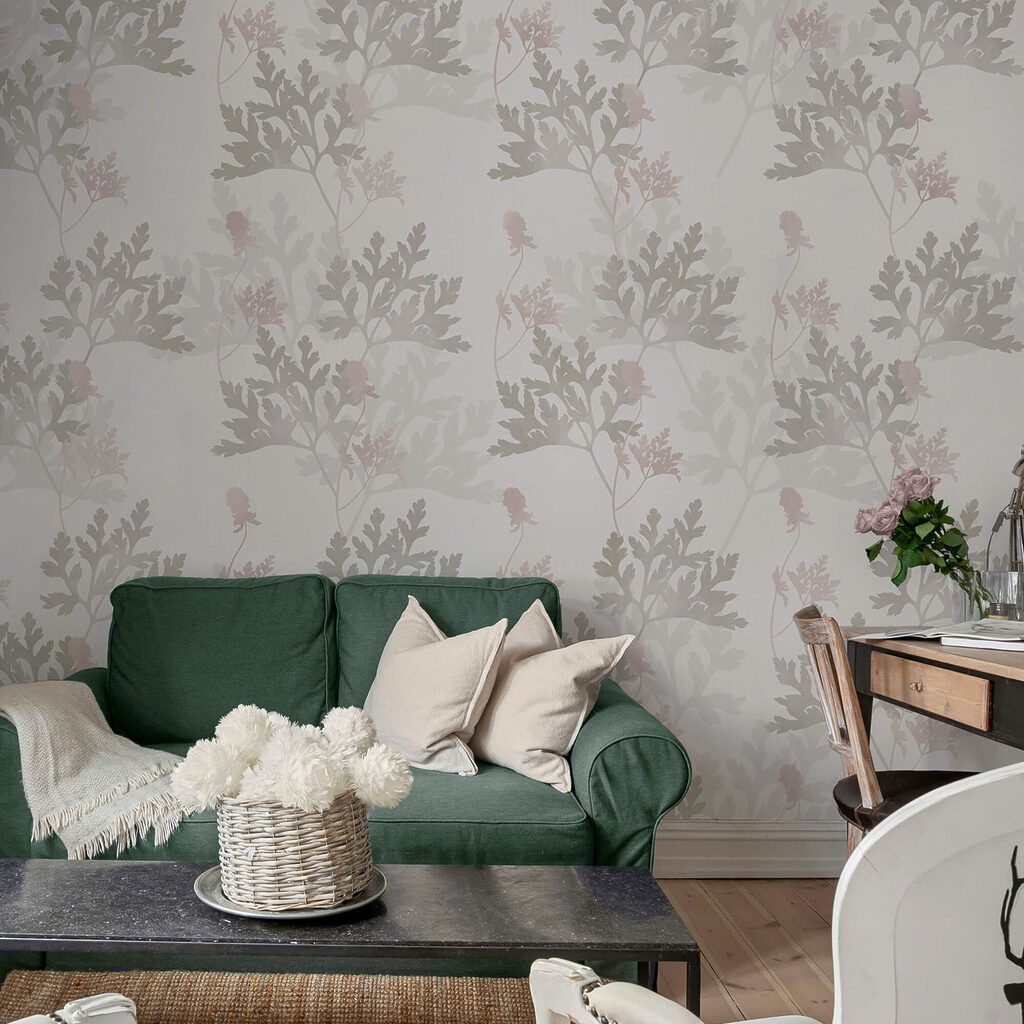 Pattern of leaves and flowers